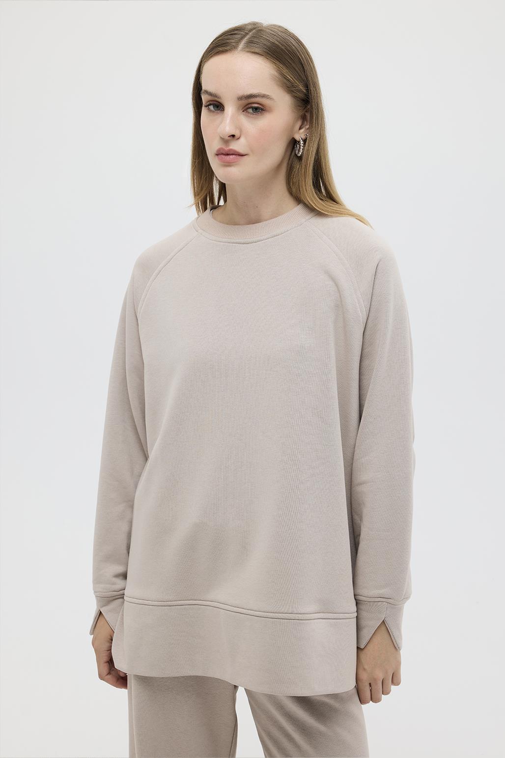 Knitted Sweat with Slit Detail Stone