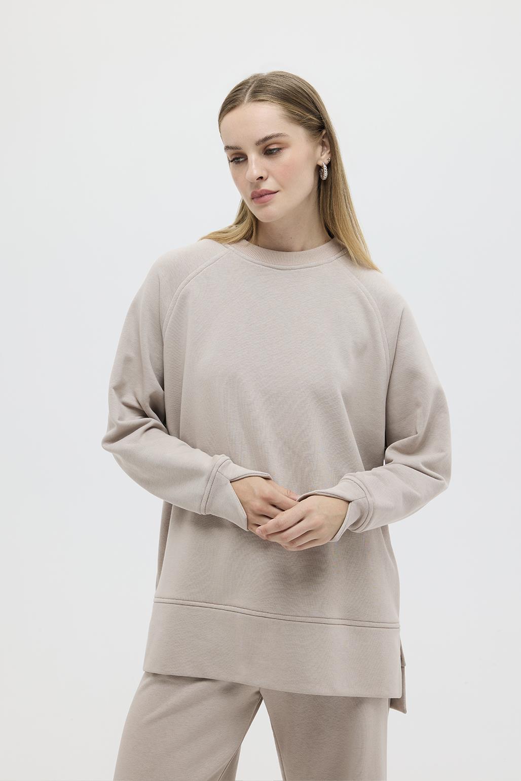 Knitted Sweat with Slit Detail Stone