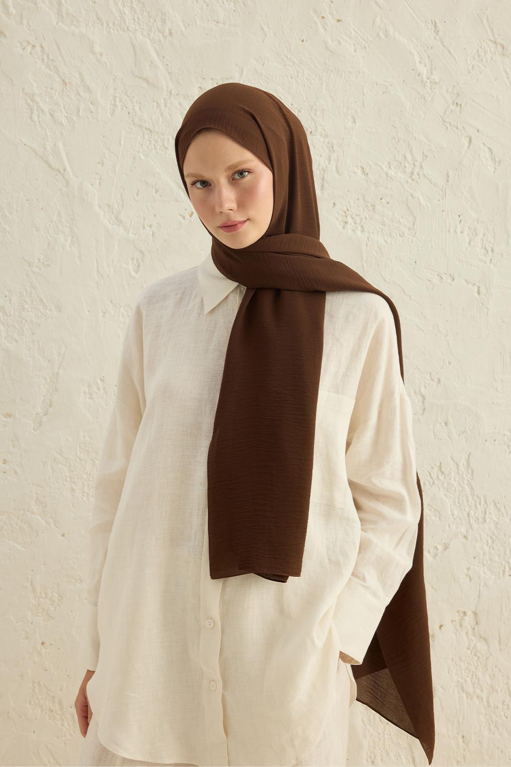 Crepe Krash Shawl Chocolate