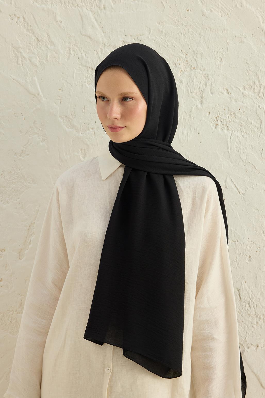 Crepe Krash Shawl Black