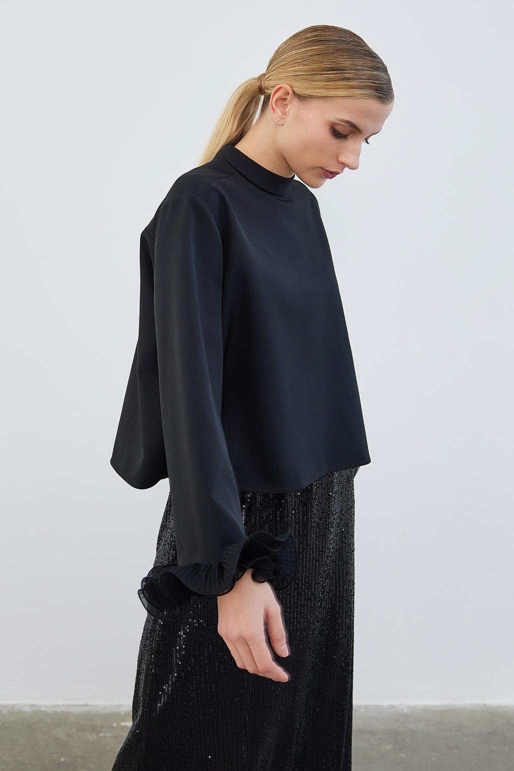 Lady Sleeve Pleat Detailed Blouse Black