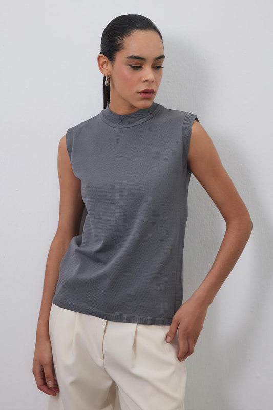 Mara Summer Sleeveless Knitwear Gray