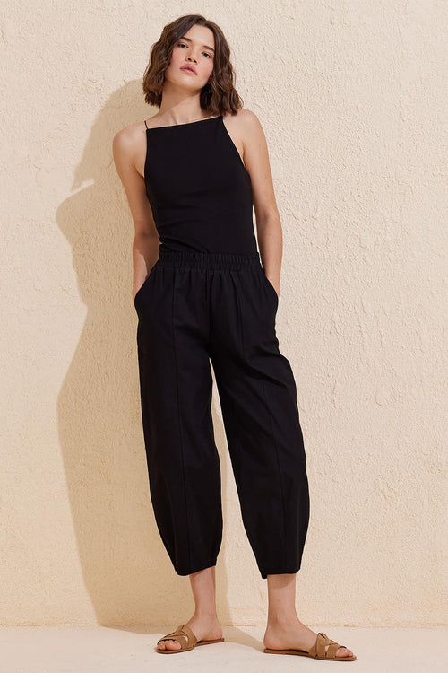 Merlin Carrot Cut Trousers Black