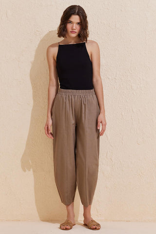 Merlin Carrot Cut Trousers Sand