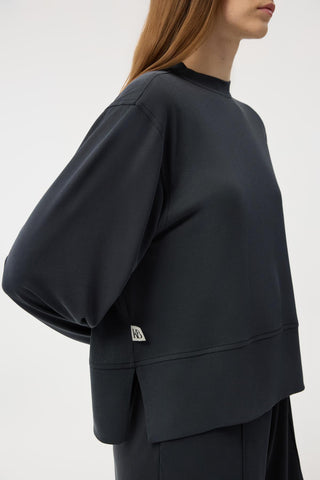 Modal Cupra Slit Detail Cropped Sweatshirt Black