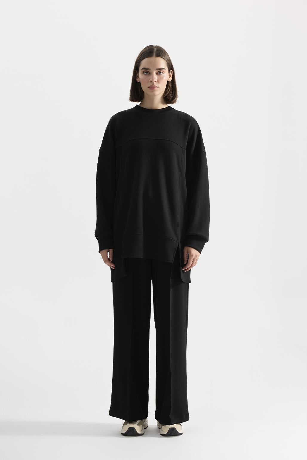 Modal Knitted Asymmetric Cut Sweat Black