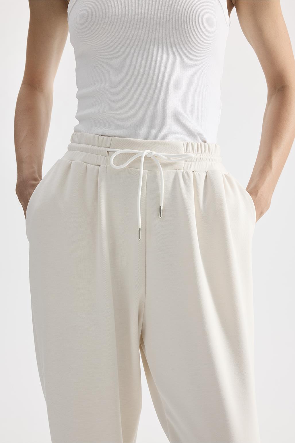 Modal Knitted Jogger Trousers Ecru