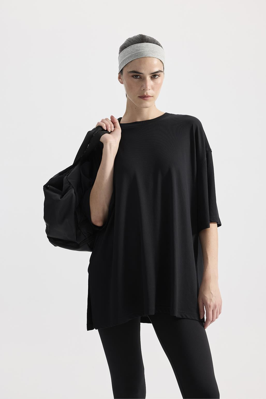 Modal Knitted Short Sleeves T-shirt Black