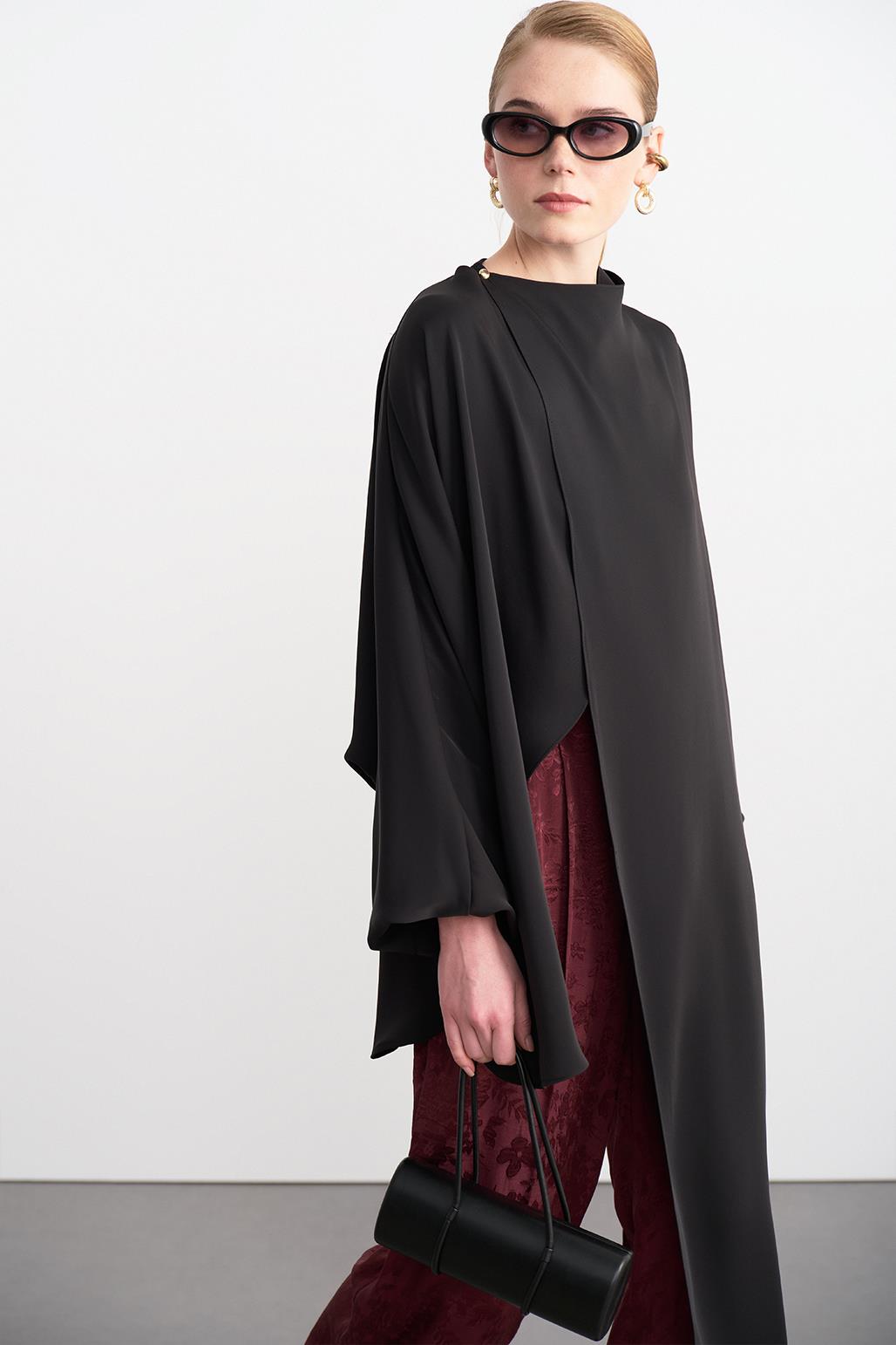 Olden Long Tunic Black