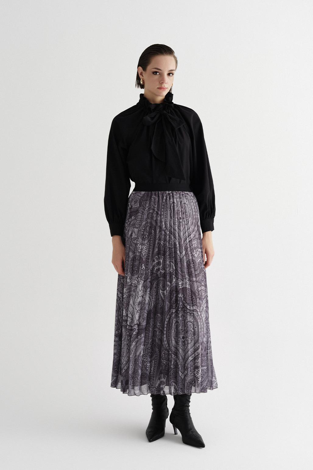 Patterned Pleated Long Skirt Antique