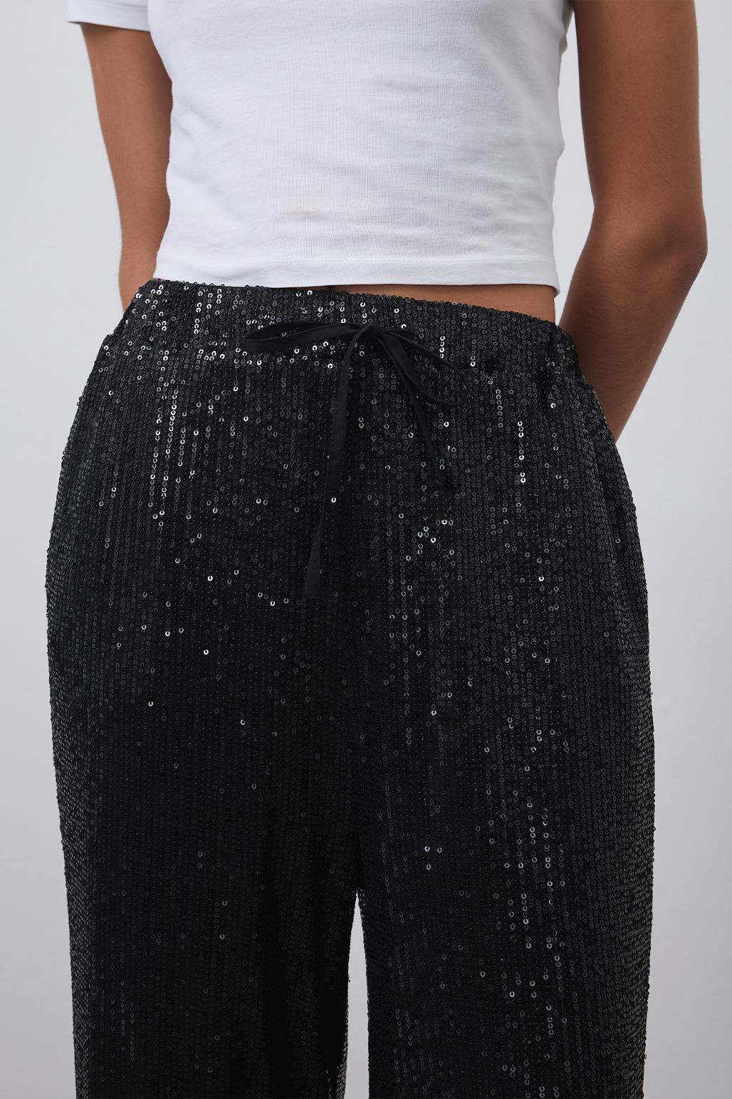 Sequin Embroidered Loose Trousers Black