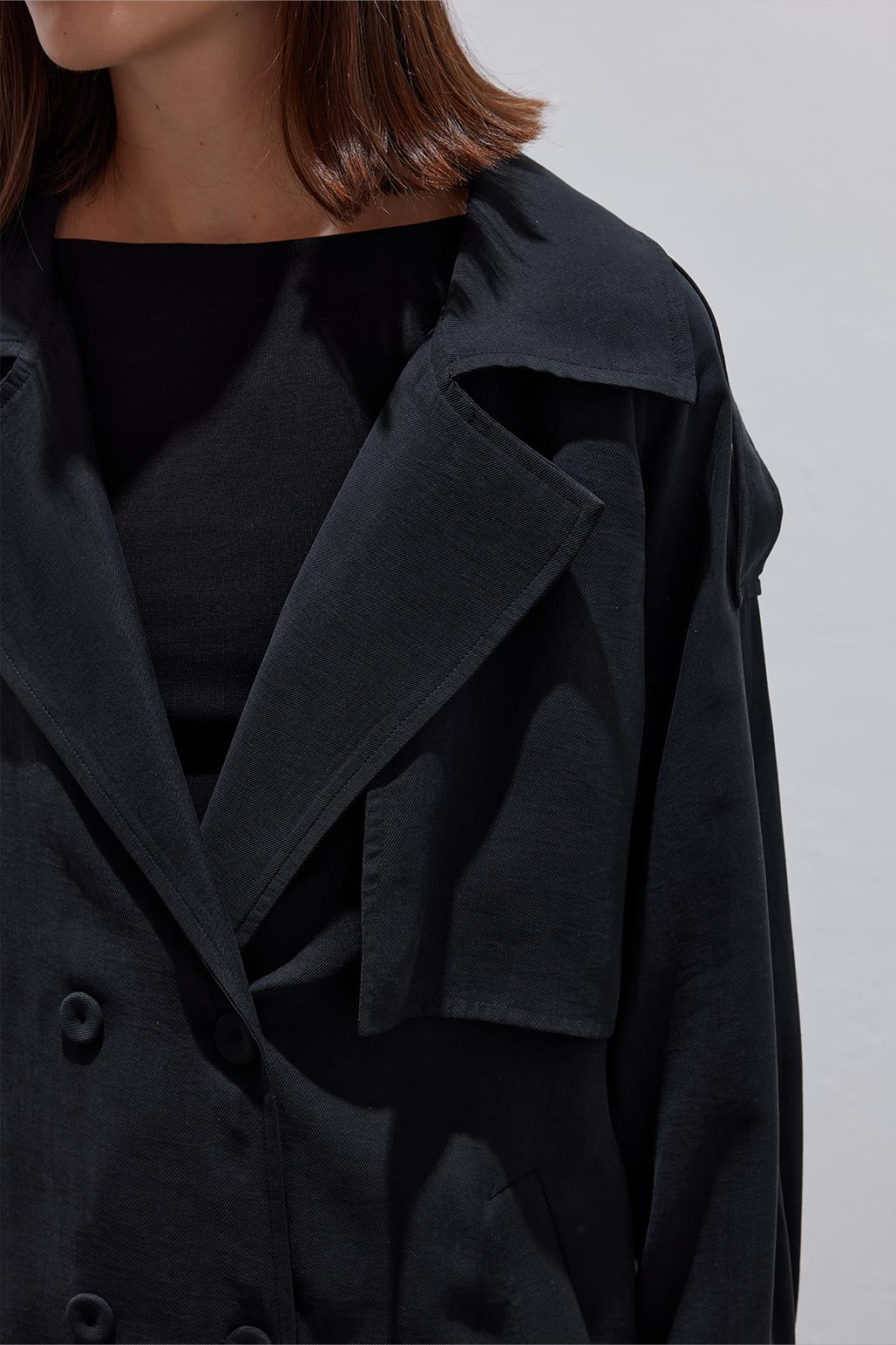 Pleated Modal Trench Coat Black