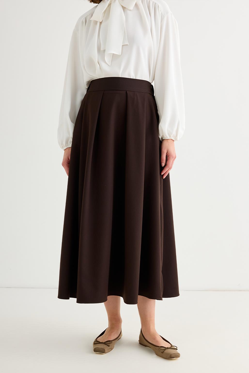 Poly Pleated Skirt Brown