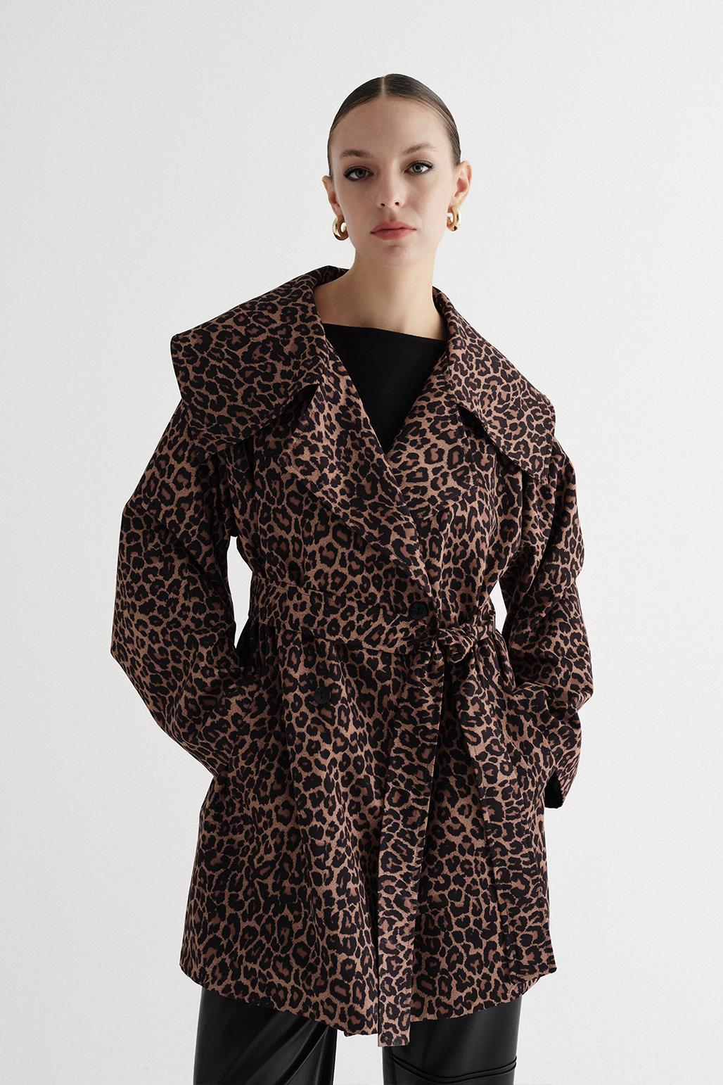 Premium Wide Collar Trench Coat Leopard