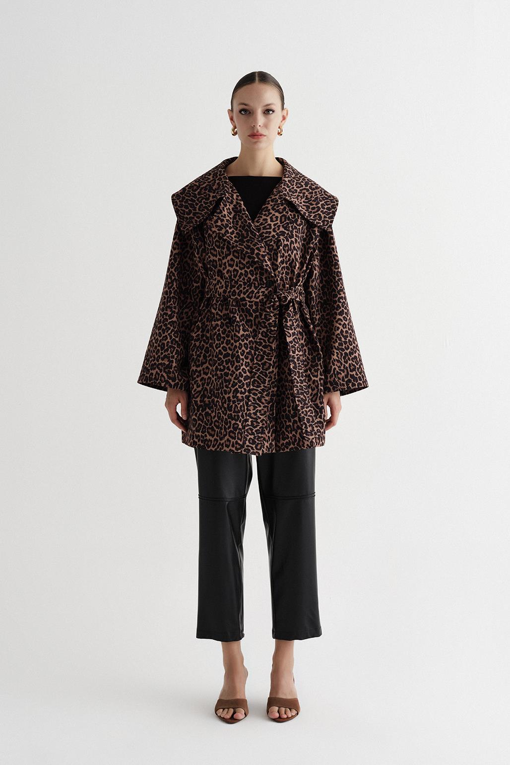 Premium Wide Collar Trench Coat Leopard