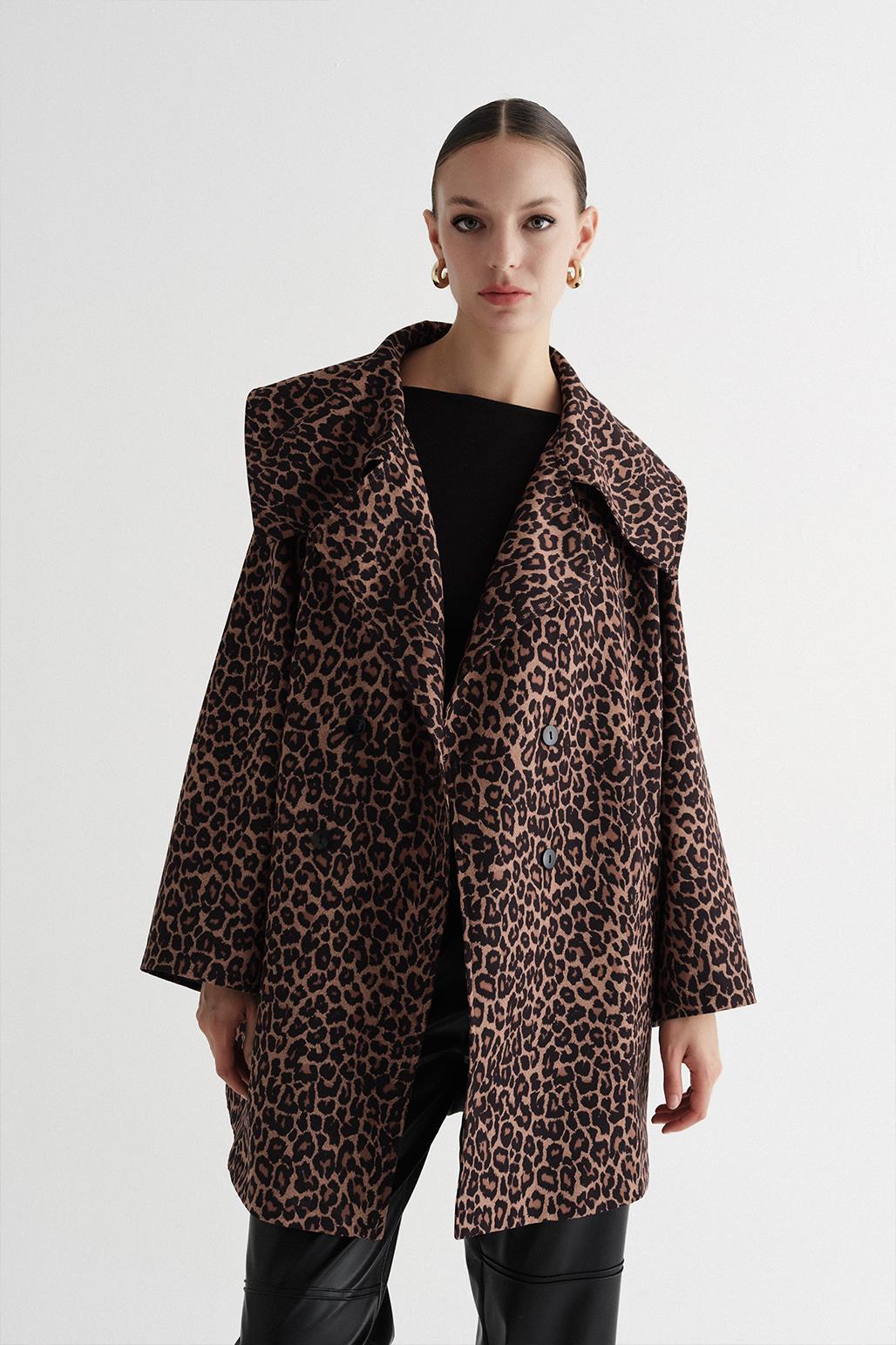 Premium Wide Collar Trench Coat Leopard