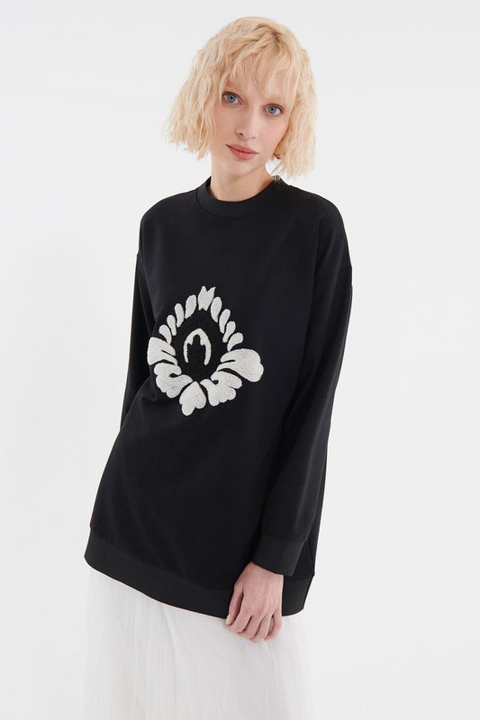Embroidered Sweatshirt Black