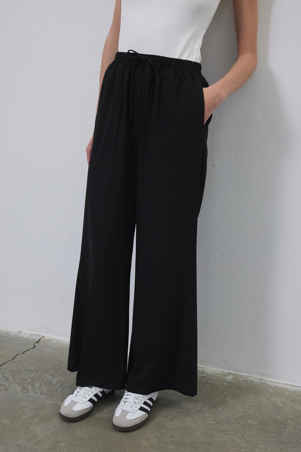 Relaxed Fit Elastic Loose Trousers Black