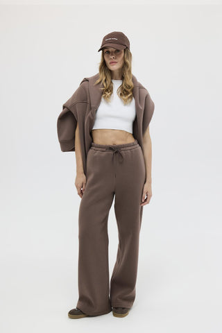 Raised Straight Cut Tracksuit Brown