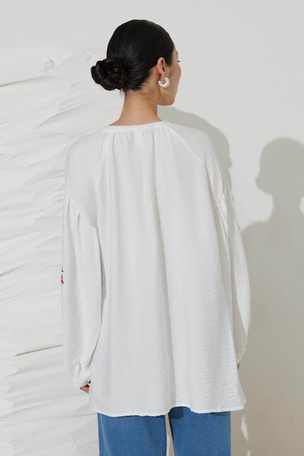 Embroidered Raglan Linen Sleeve Ecru