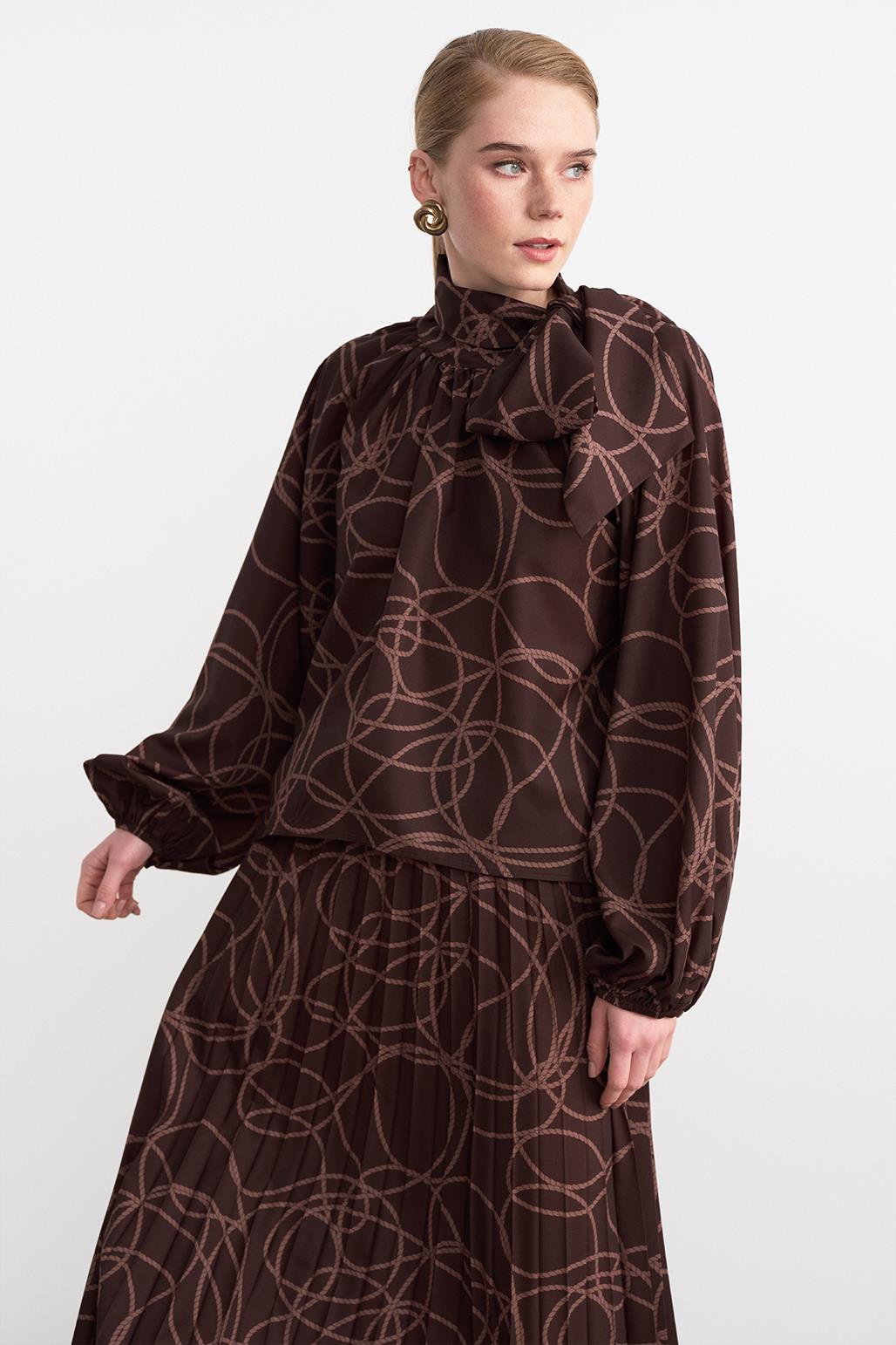 Rope-Patterned Two Piece Set Brown