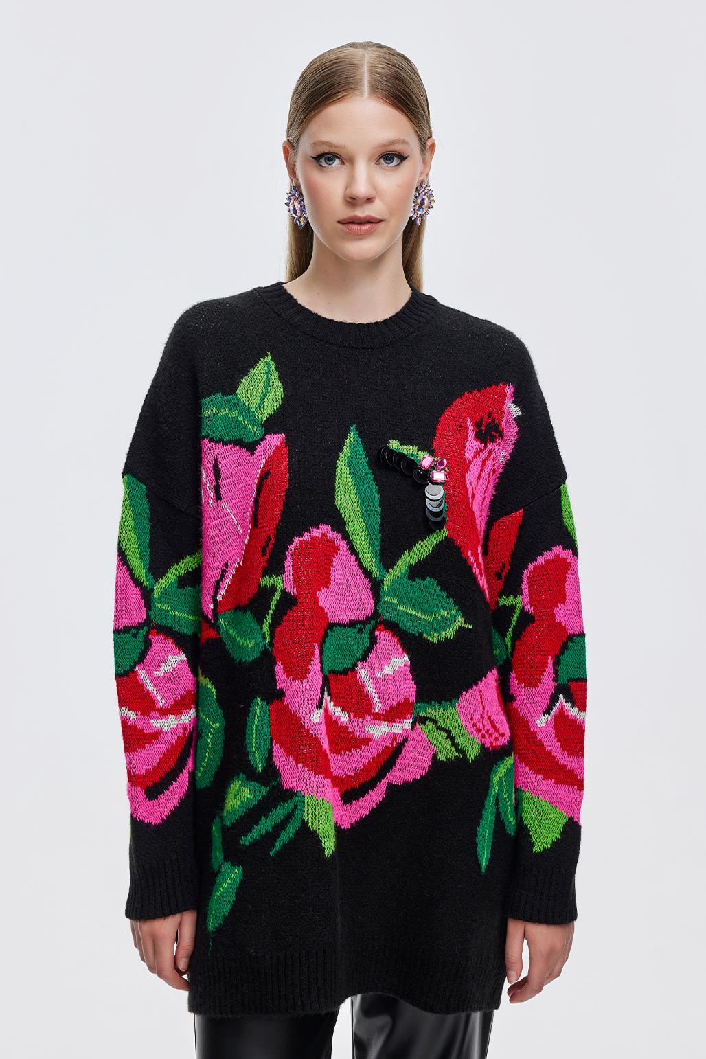 Rose Embroidered Knit Sweater With Pattern