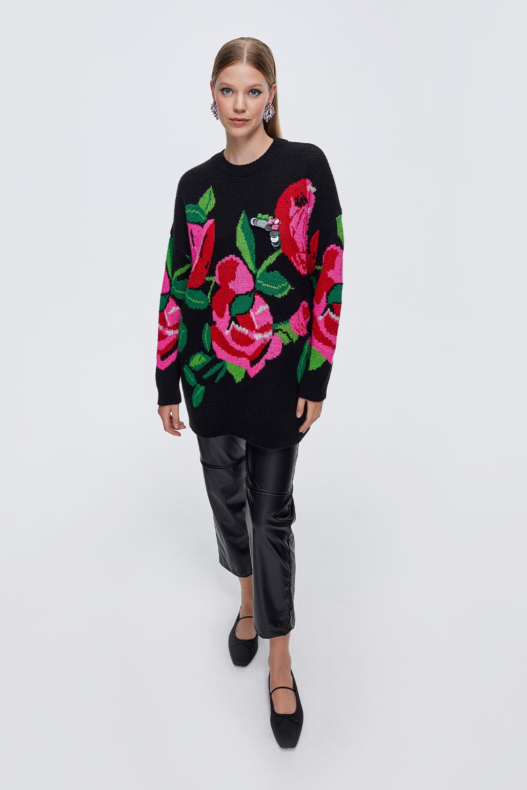 Rose Embroidered Knit Sweater With Pattern