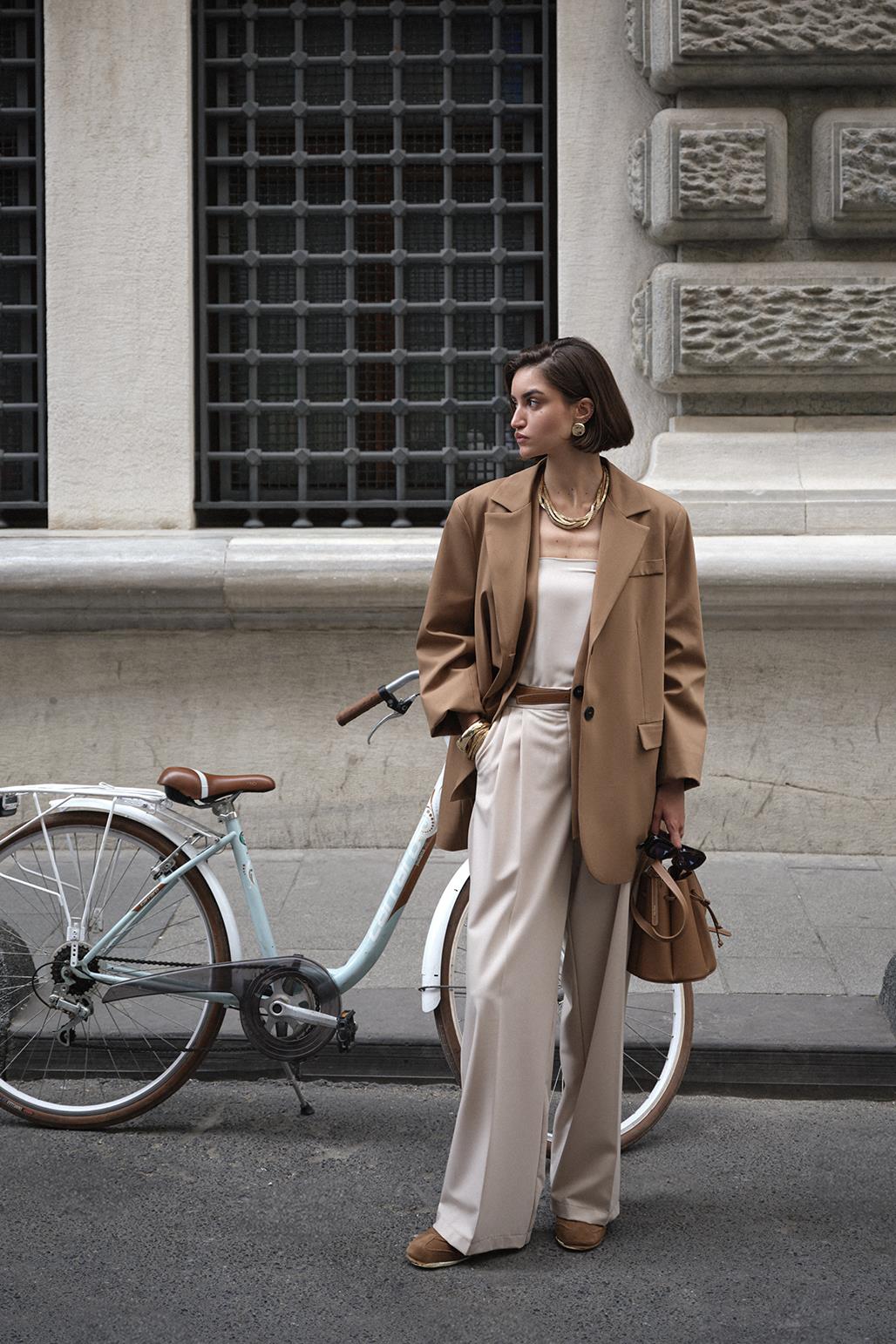 Slit Buttoned Jacket Camel