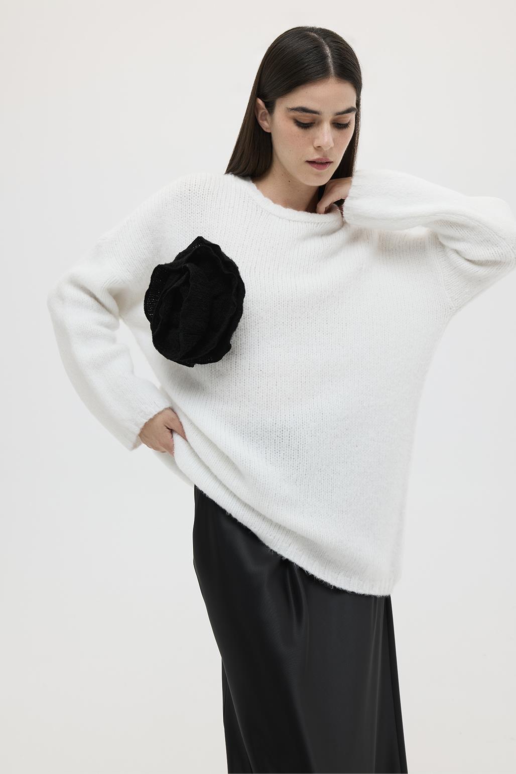 Soft Textured Knit Sweater with Rose Applique Ecru