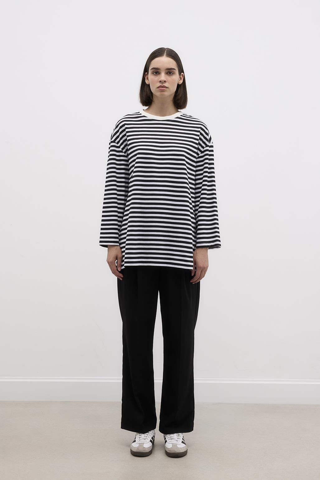 Striped Slit Cotton Knitted Blouse Black