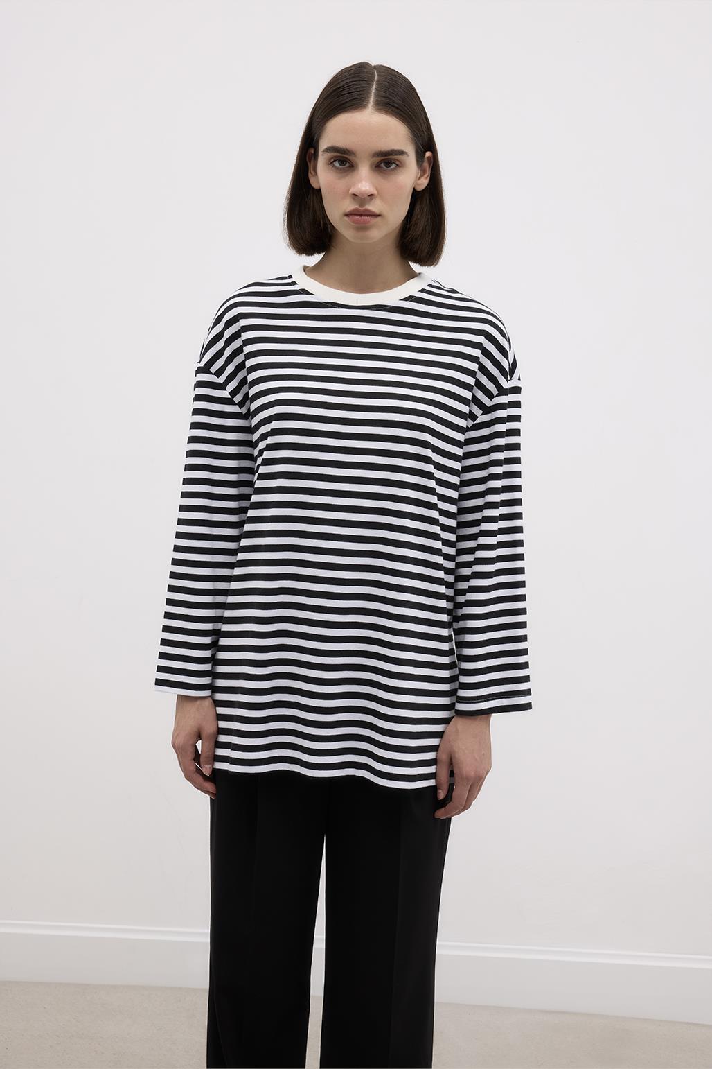 Striped Slit Cotton Knitted Blouse Black