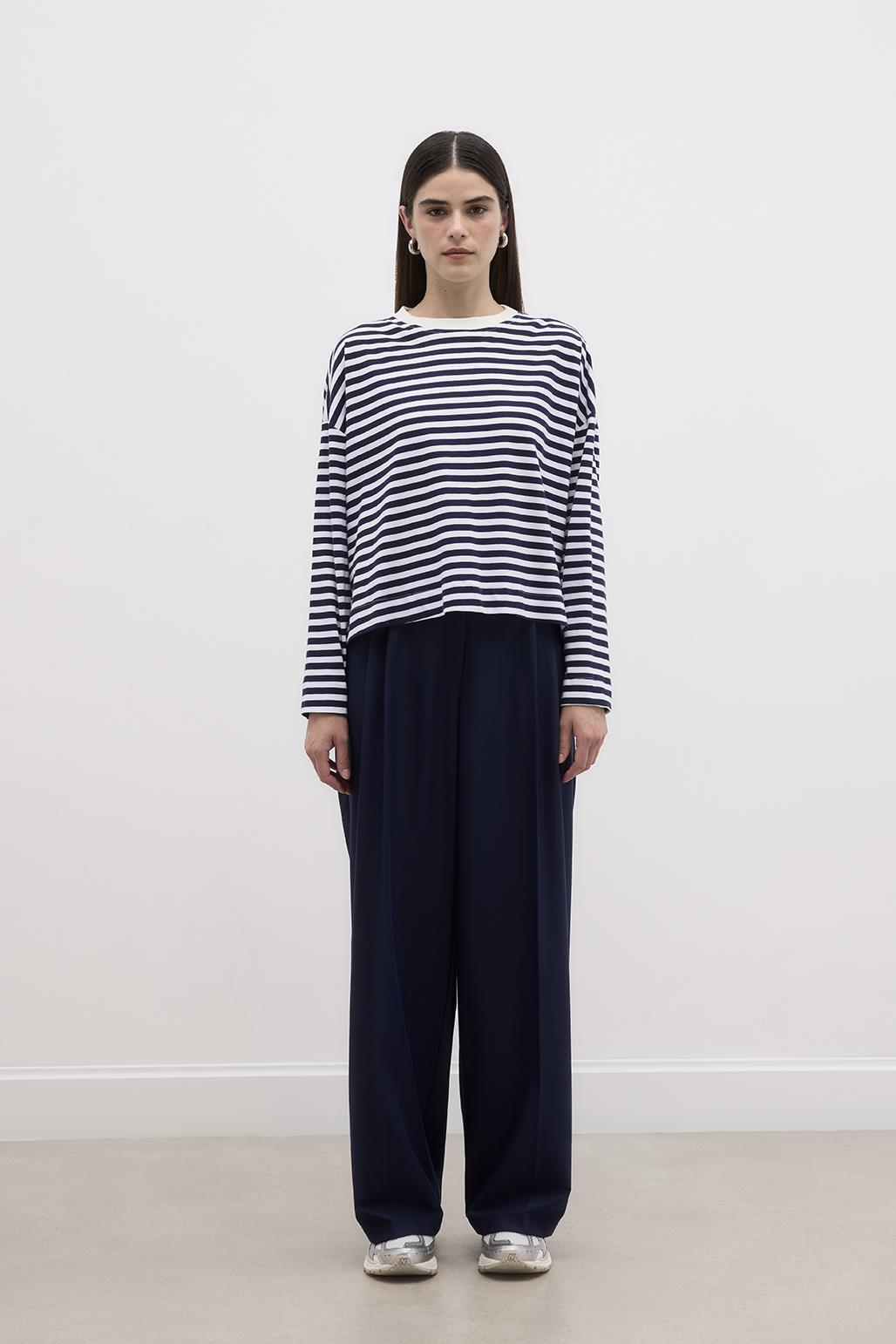 Striped Slit Cotton Knitted Crop Blouse Navy Blue