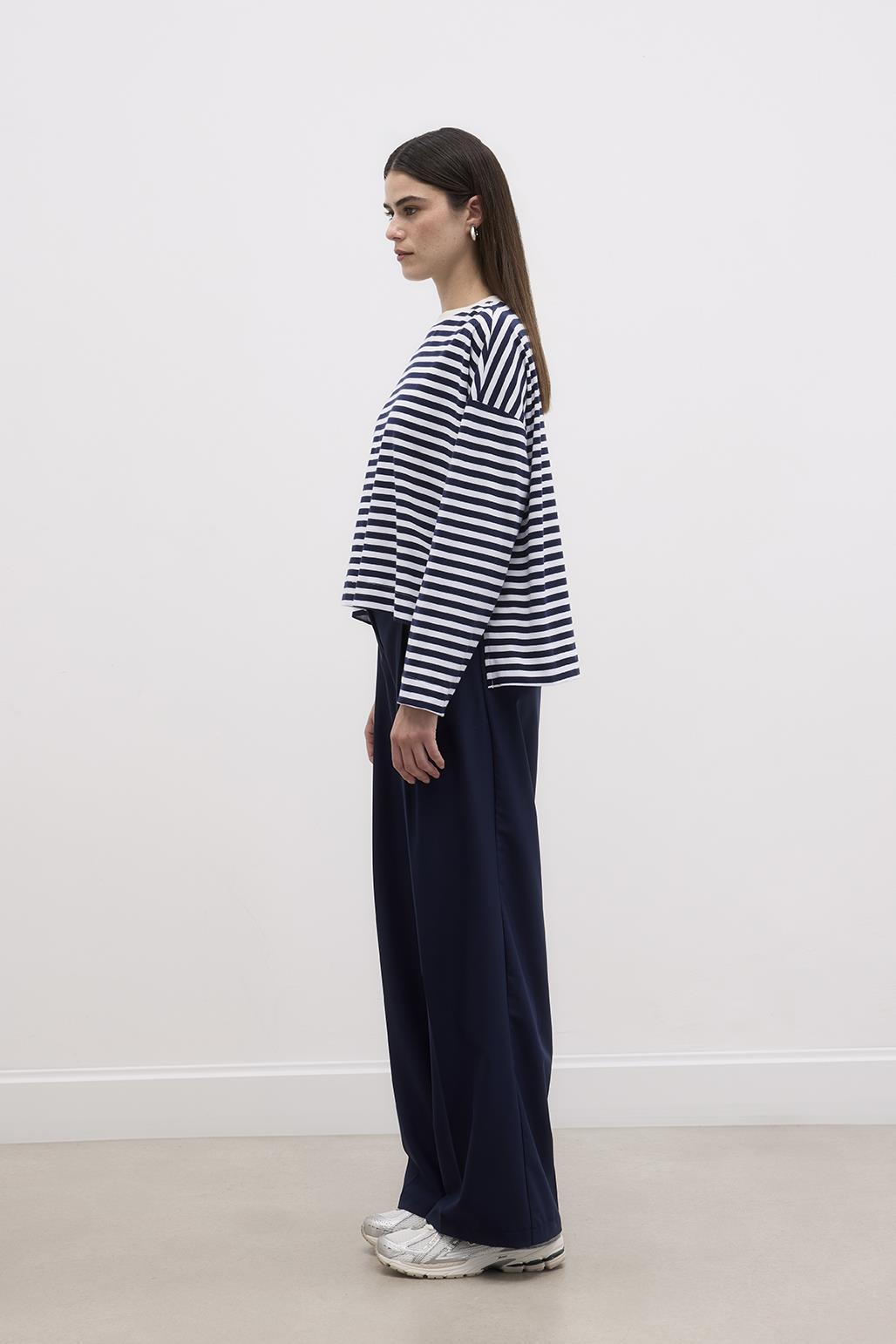 Striped Slit Cotton Knitted Crop Blouse Navy Blue