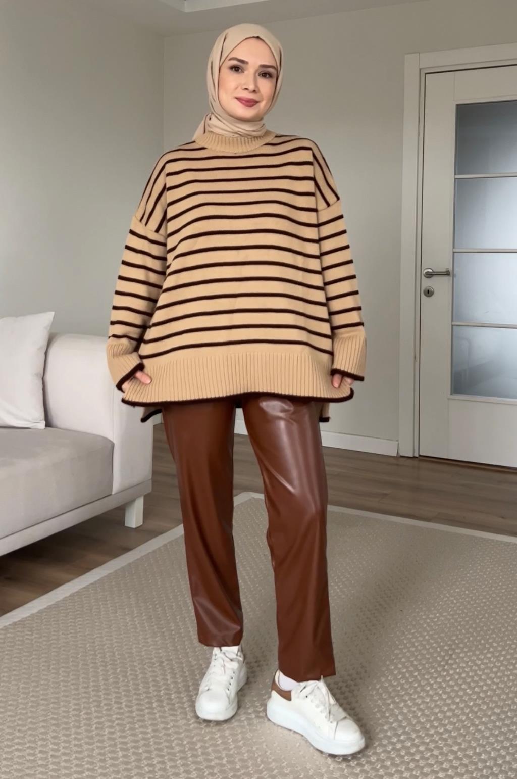 Striped Sweater With Slit Brown
