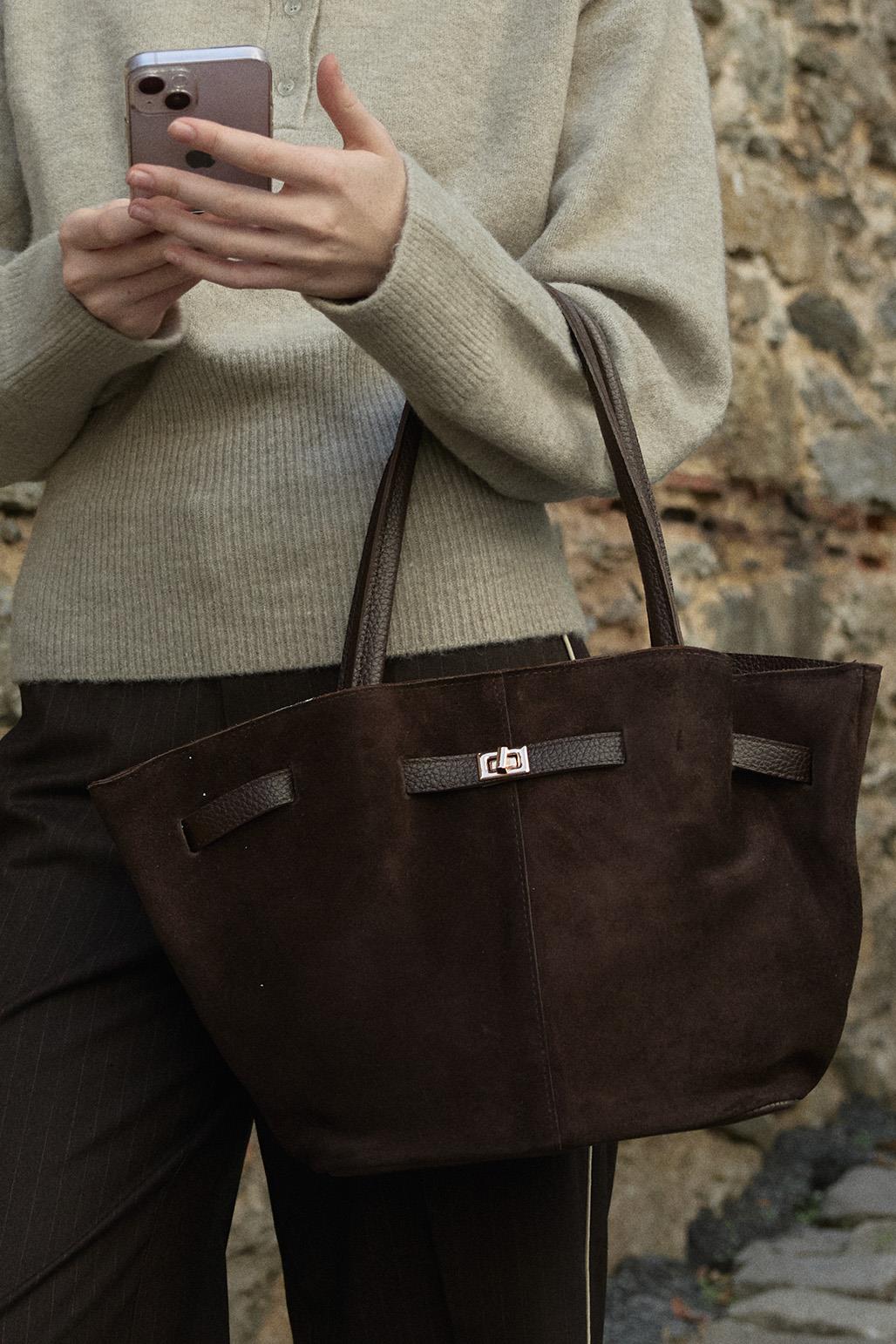 Suede Lenin Shoulder Bag Bitter Brown