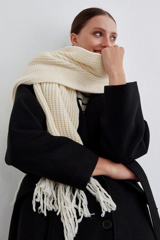 Knitwear Long Scarf With Fringe Ecru