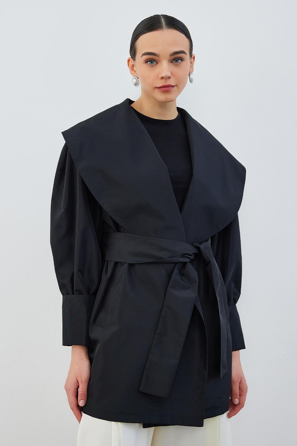 Vera Taffeta Shawl Collar Kimono Black