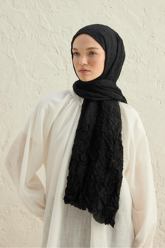 Vual Krash Shawl Black