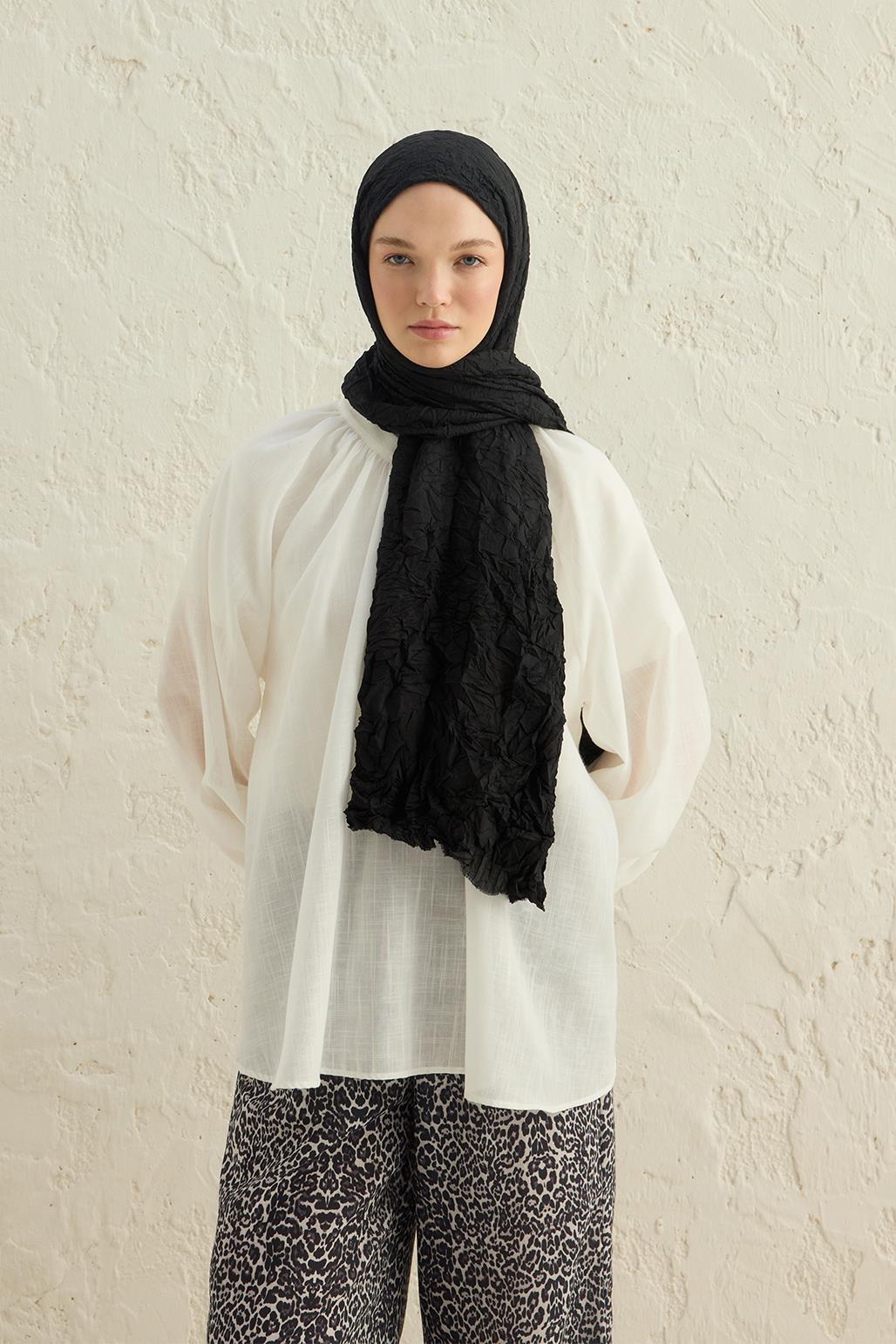 Vual Krash Shawl Black