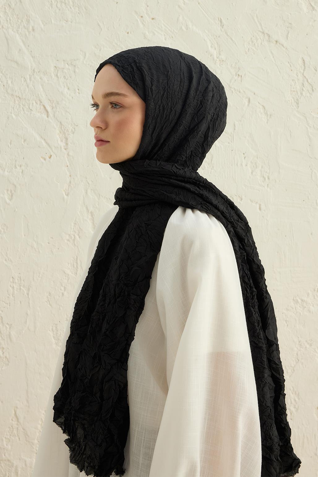 Vual Krash Shawl Black