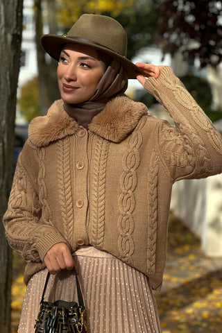 Fur Collar Knit Cardigan Brown