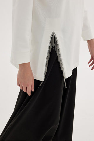 Stone Embroidered Slit Sweatshirt Ecru