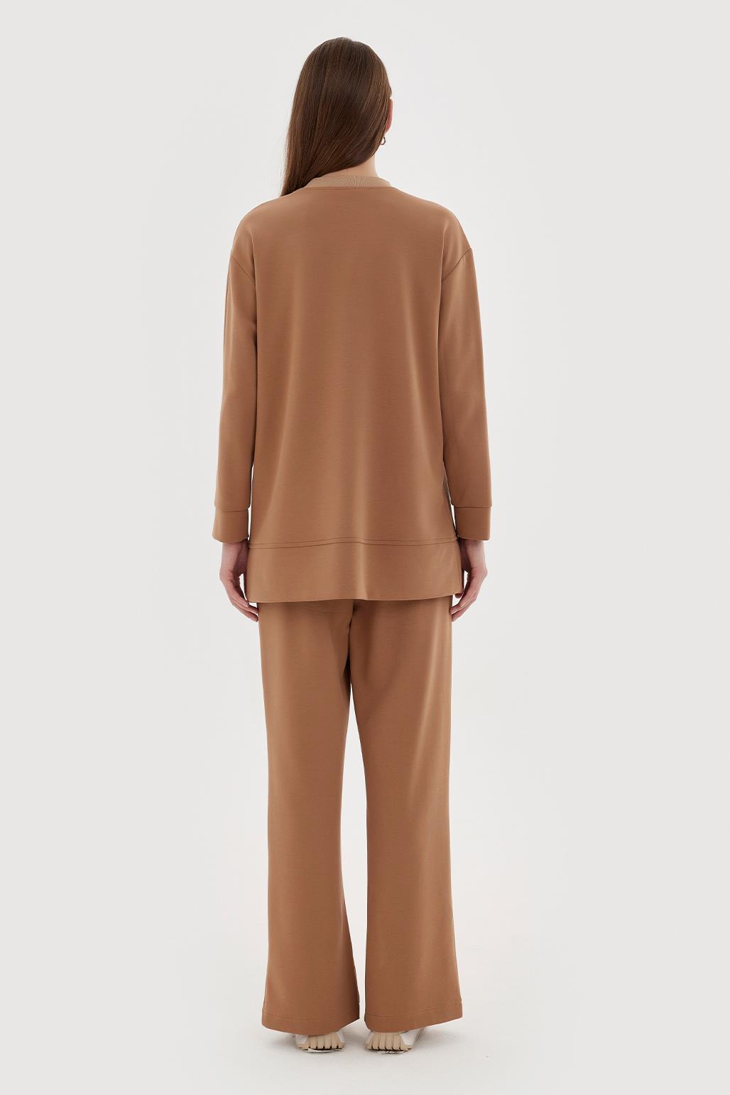 Knit Blouse and Slit Trousers Set Brown