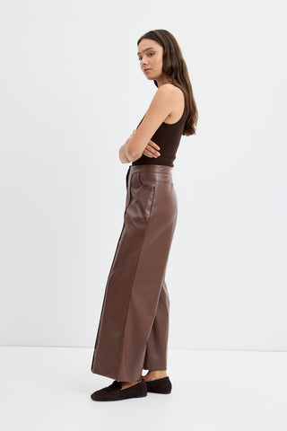High Waist Pleated Stitch Leather Trousers Brown