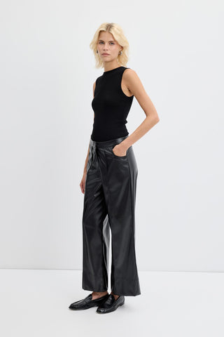 High Waist Pleated Stitch Leather Trousers Black