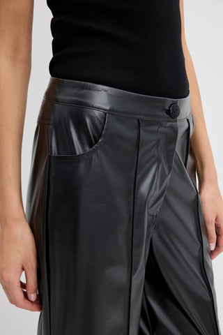 High Waist Pleated Stitch Leather Trousers Black
