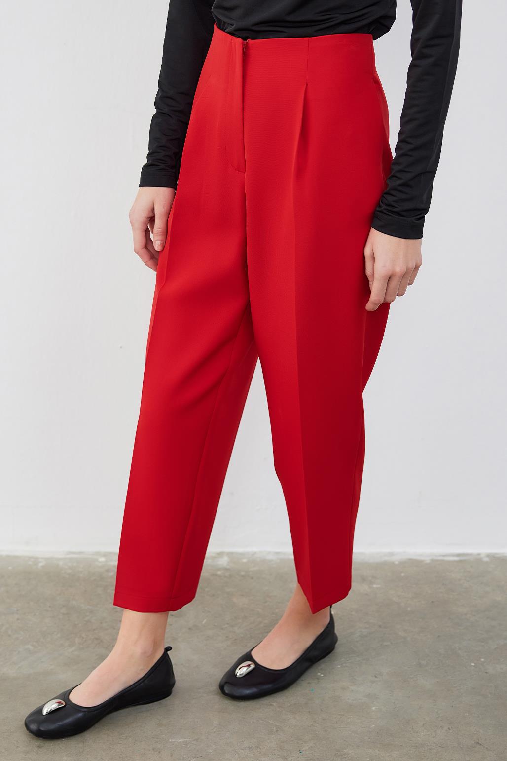 High Waist Dart Detailed Trousers Red